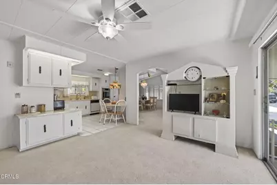 8 Calle Fronte #204, Camarillo, CA 93012 - Photo 3