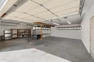 10411 Johanna Ave, Los Angeles, CA 91040 - Photo 39