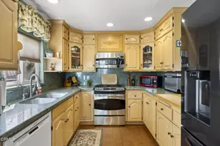 258 Mara Ave, Ventura, CA 93004 - Photo 19