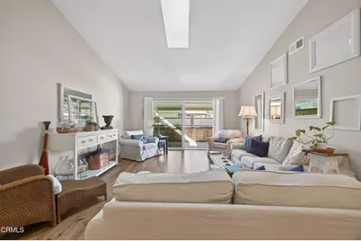 26102 Village 26, Camarillo, CA 93012 - Photo 9