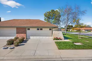 26102 Village 26, Camarillo, CA 93012 - Photo 3