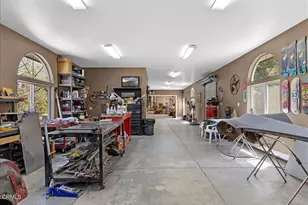 26050 Cumberland Rd, Tehachapi, CA 93561 - Photo 45