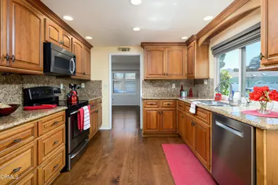 40218 Village 40, Camarillo, CA 93012 - Photo 23