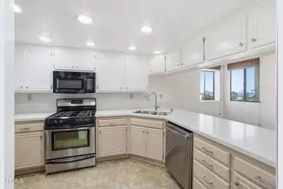 989 Inspiration Way, Ventura, CA 93001 - Photo 21