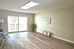 13215 Village 13, Camarillo, CA 93012 - Photo 3