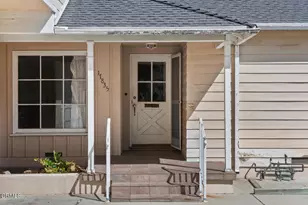 17835 Tarzana St, Encino, CA 91316 - Photo 3