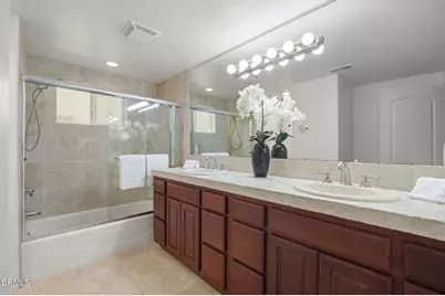 264 Hollywood Boulevard, Oxnard, CA 93035 - Photo 49