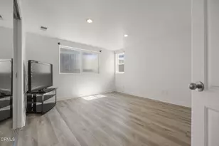 264 Hollywood Blvd, Oxnard, CA 93035 - Photo 47