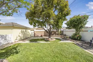 1201 W Beverly Dr, Oxnard, CA 93030 - Photo 23