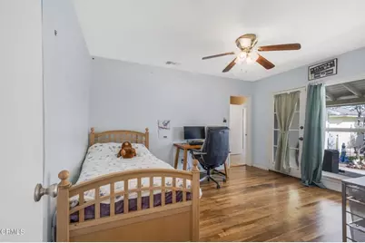 1201 W Beverly Drive, Oxnard, CA 93030 - Photo 13