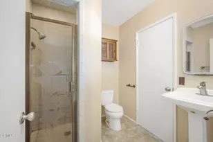 1201 W Beverly Dr, Oxnard, CA 93030 - Photo 19