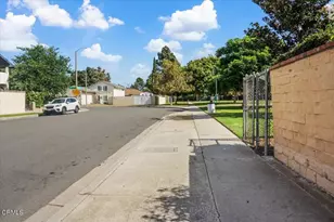 472 Madreselva Ct, Camarillo, CA 93012 - Photo 41