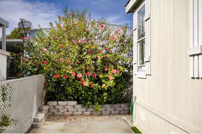 57 Via Sintra #57, Camarillo, CA 93012 - Photo 5