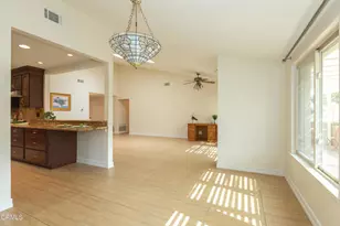 17106 Village 17, Camarillo, CA 93012 - Photo 15