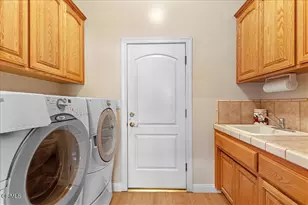 26450 Cumberland Rd, Tehachapi, CA 93561 - Photo 25