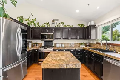 215 Apple Avenue, Ventura, CA 93004 - Photo 7