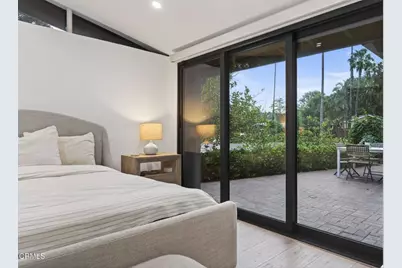 22261 Ybarra Road, Woodland Hills, CA 91364 - Photo 25