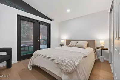 22261 Ybarra Road, Woodland Hills, CA 91364 - Photo 31