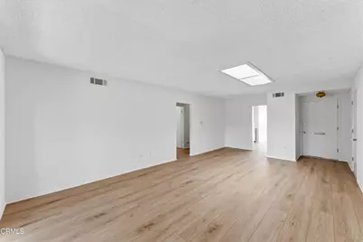 7202 Village 7, Camarillo, CA 93012 - Photo 5