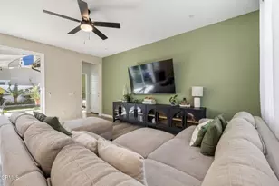 209 Murcott Ave, Piru, CA 93040 - Photo 11