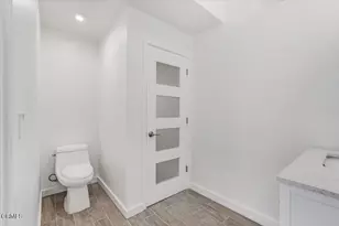 1944 Seminole Dr, Agoura Hills, CA 91301 - Photo 15