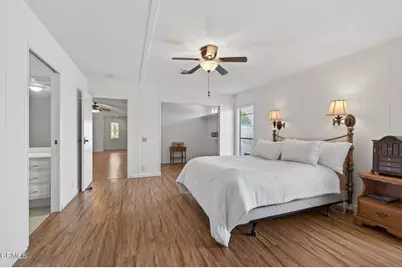 84 Poinsettia Gardens Drive, Ventura, CA 93004 - Photo 29