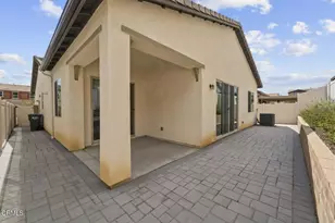 2075 Seville Dr, Santa Paula, CA 93060 - Photo 35