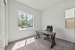 2075 Seville Dr, Santa Paula, CA 93060 - Photo 23