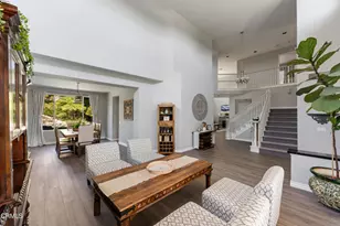 939 Calabria Ct, Camarillo, CA 93010 - Photo 9