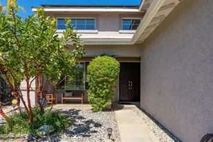 939 Calabria Ct, Camarillo, CA 93010 - Photo 3