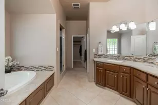 5421 Brigadoon Ln, Bakersfield, CA 93312 - Photo 17