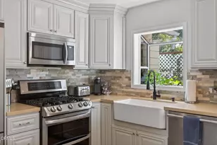 98 Mountain View St, Oak View, CA 93022 - Photo 11