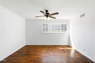 2082 Belgrave Ct, Simi Valley, CA 93063 - Photo 29