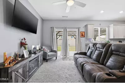 7812 Strawberry Lane, Bakersfield, CA 93313 - Photo 11