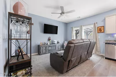 7812 Strawberry Lane, Bakersfield, CA 93313 - Photo 13