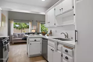 10420 Boulder Ct, Ventura, CA 93004 - Photo 9