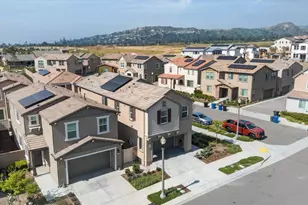 562 Kumquat Ct, Santa Paula, CA 93060 - Photo 39