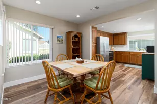 42308 Village 42, Camarillo, CA 93012 - Photo 15