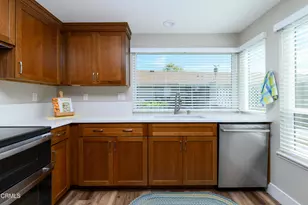 42308 Village 42, Camarillo, CA 93012 - Photo 9
