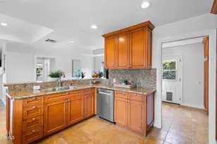2521 Pierpont Blvd, Ventura, CA 93001 - Photo 9
