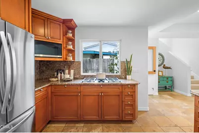 2521 Pierpont Boulevard, Ventura, CA 93001 - Photo 11