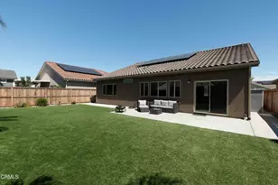 3317 Whispering Frst Ln, Shafter, CA 93263 - Photo 5