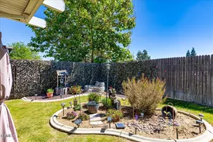 5813 Ragusa Ln, Bakersfield, CA 93308 - Photo 39