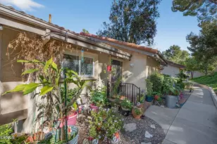59 Rosehedge Ln, Oak Park, CA 91377 - Photo 5