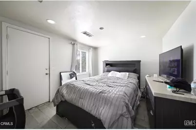 818 Decatur, Bakersfield, CA 93308 - Photo 11