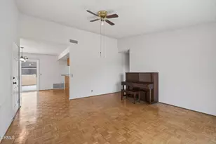 176 Fashion Park Pl, Oxnard, CA 93033 - Photo 5