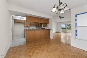 176 Fashion Park Pl, Oxnard, CA 93033 - Photo 13