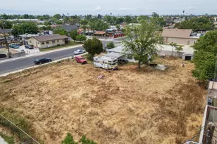 628 E 3rd St, Bakersfield, CA 93307 - Photo 7