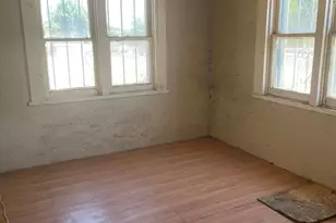 628 E 3rd St, Bakersfield, CA 93307 - Photo 7