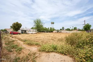 628 E 3rd St, Bakersfield, CA 93307 - Photo 13